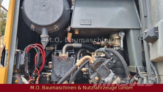 Liebherr L 574 輪胎式裝載機