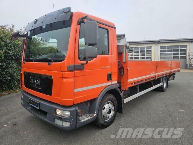 MAN 12.220 平板式/側卸式卡車