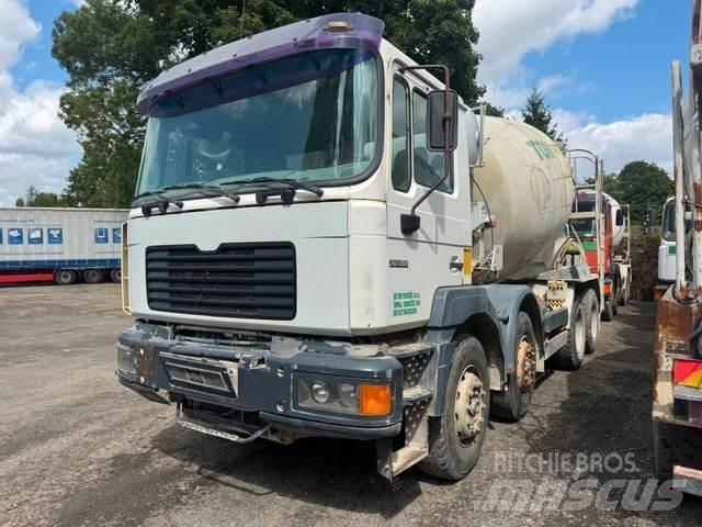 MAN 32.364 8x4 10m³ 混凝土車