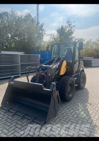Mecalac AS 750 輪胎式裝載機