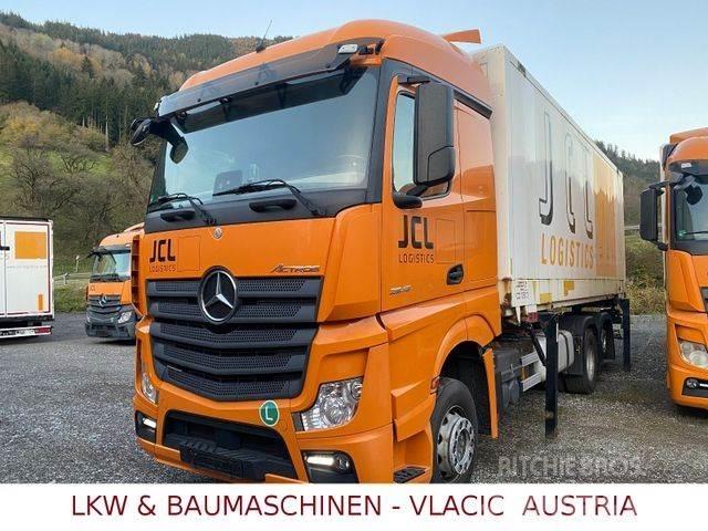 Mercedes-Benz 2545 商用底盤車