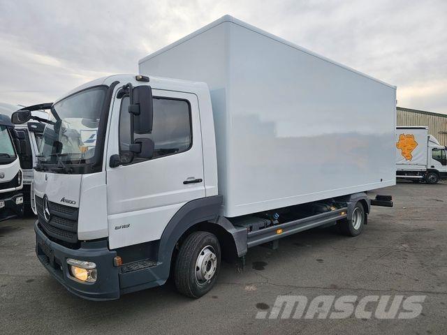 Mercedes-Benz 818 車廂