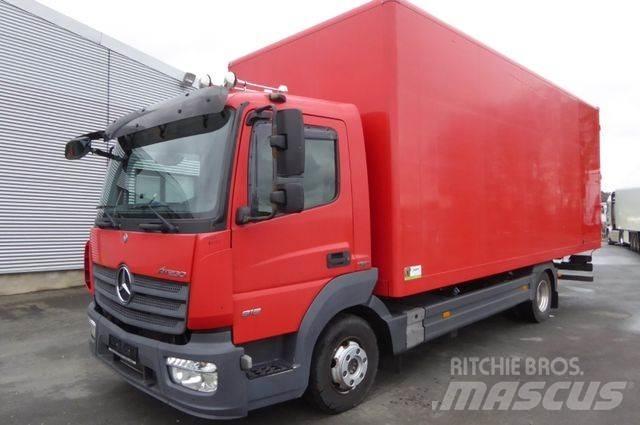 Mercedes-Benz 818 L 車廂