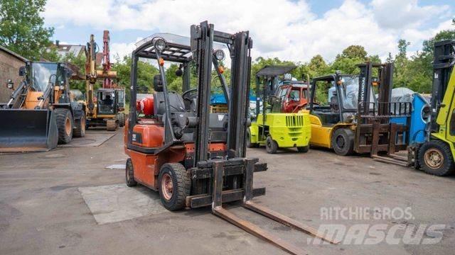 Nissan 18 液化石油氣LPG卡車