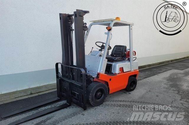 Nissan FO1 A15U 液化石油氣LPG卡車