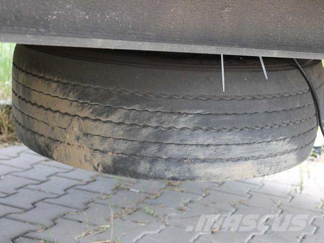 Panav TVK18M 篷布拖車