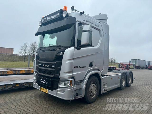 Scania R 730 V8 6x4 曳引機組件