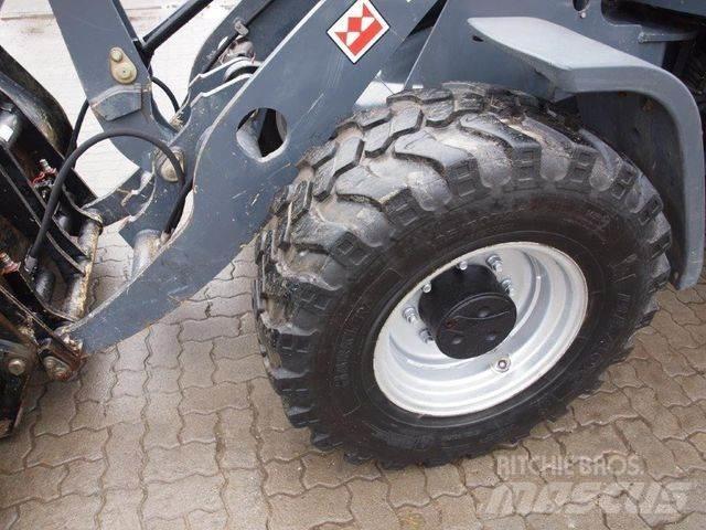 Terex TL100 輪胎式裝載機