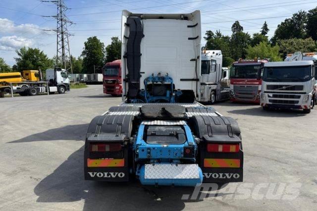 Volvo FH16-750 6x2 曳引機組件