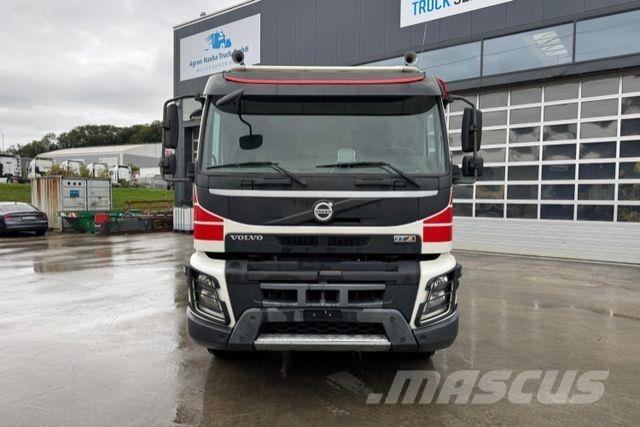 Volvo FMX-540 10x4 商用底盤車
