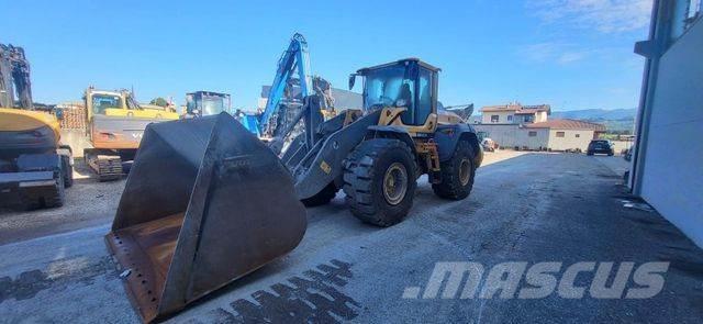 Volvo L 120 H 輪胎式裝載機
