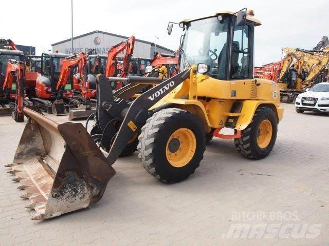 Volvo L35G 輪胎式裝載機