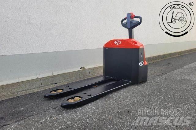  WPL202 低架裝載機