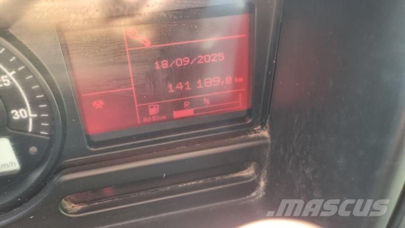 Renault C320 傾卸式卡車