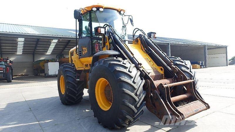 JCB 426 輪胎式裝載機