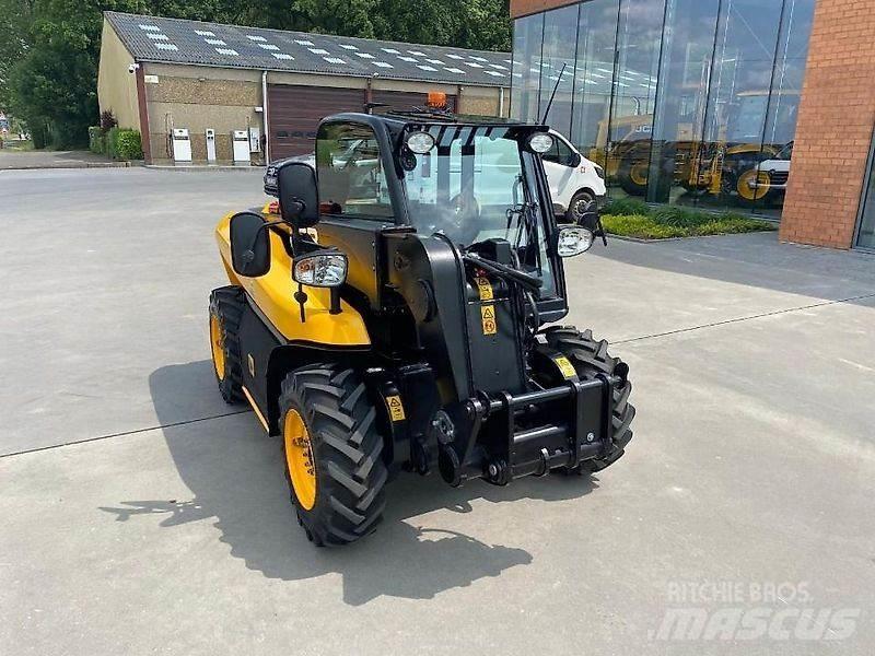 JCB 516-40 伸縮臂操作車