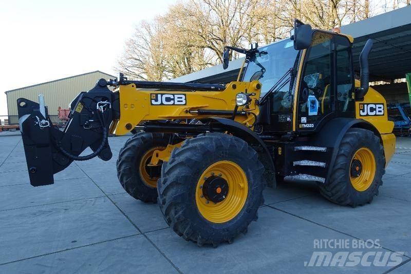 JCB TM 320 伸縮臂操作車