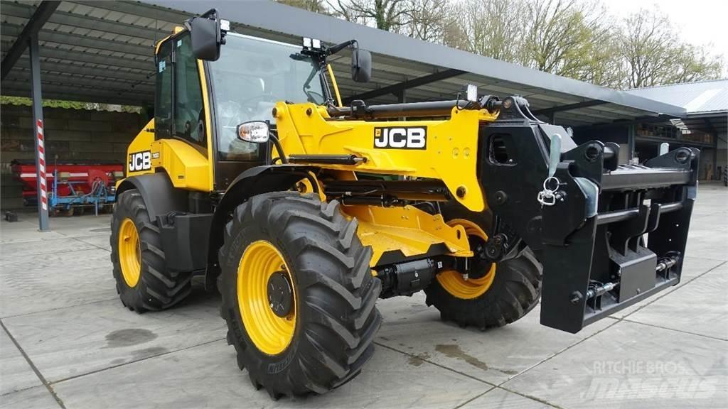 JCB TM 320 S 伸縮臂操作車