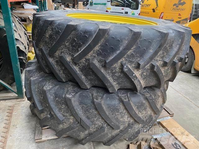 John Deere 7R 輪胎、車輪和輪圈