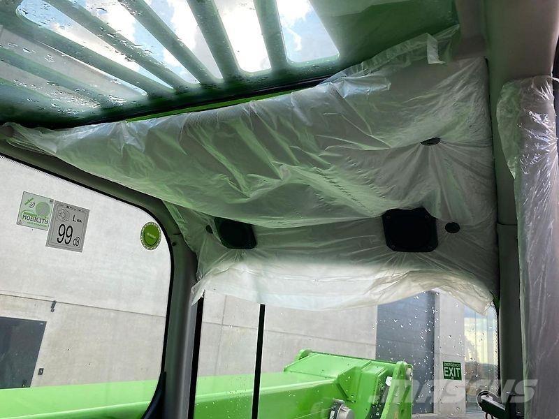 Merlo 45.21 伸縮臂操作車