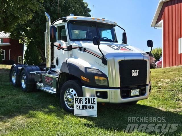 CAT Truck 廂式貨物運輸車