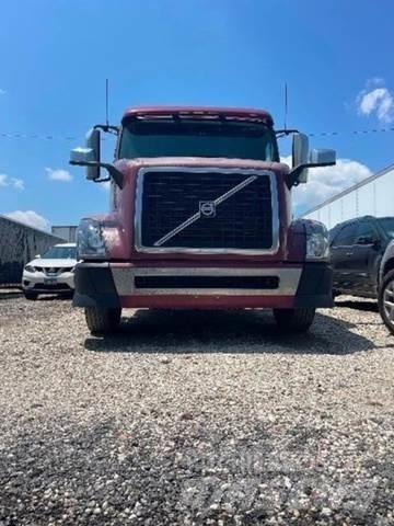 Volvo Trucks VN 廂式貨物運輸車