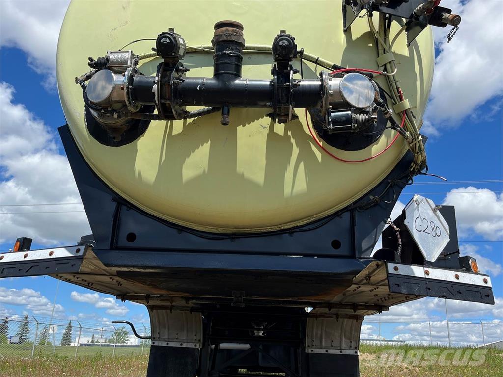 Advance  罐體拖車