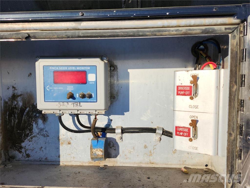 Advance  罐體拖車