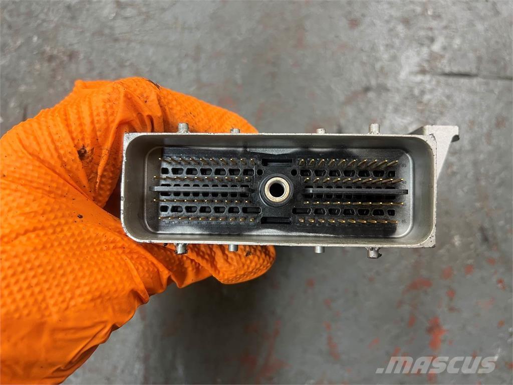 Allison  電子設備