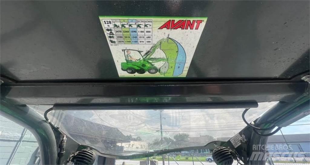 Avant 528 輪胎式裝載機