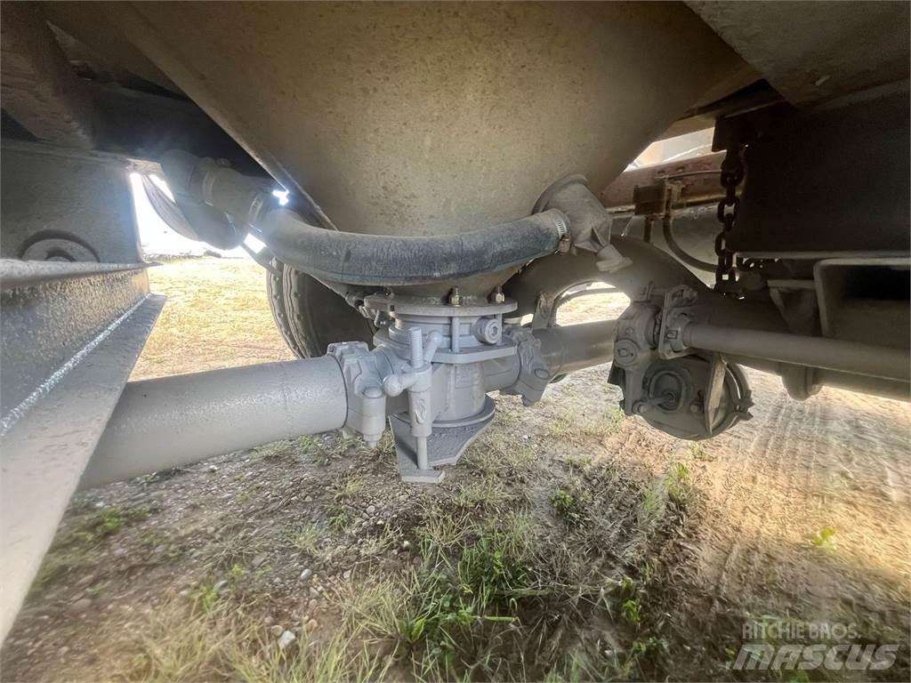 Bedard  罐體拖車