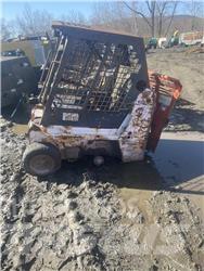 Bobcat 463 滑移轉向裝載機