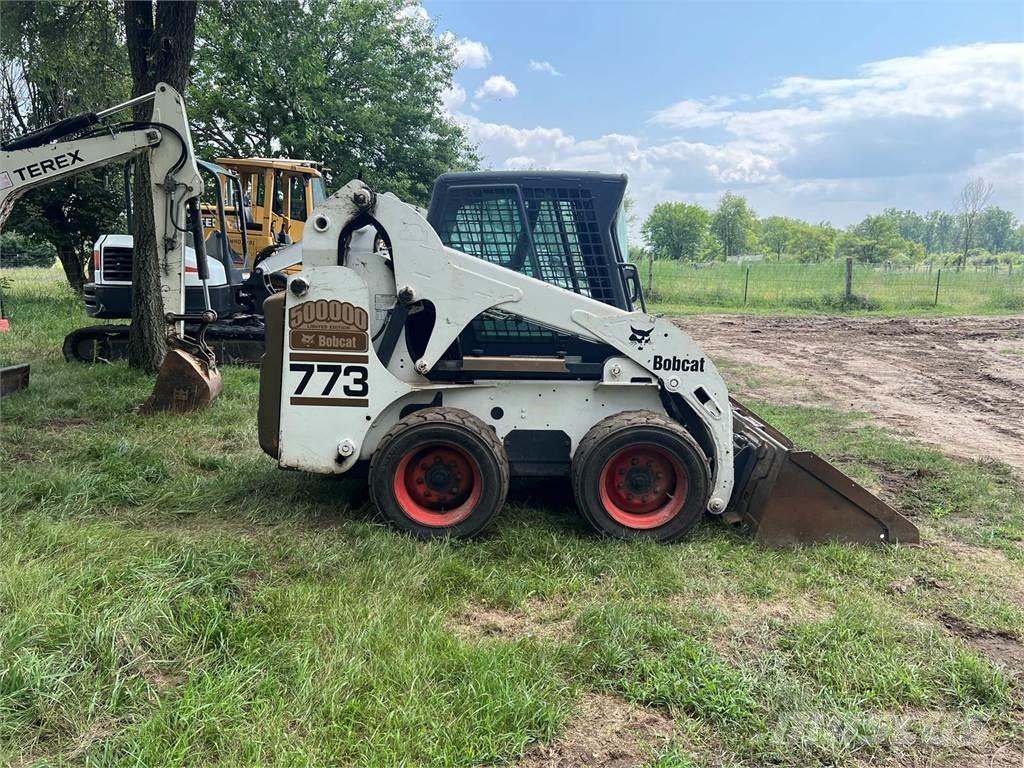 Bobcat 773 滑移轉向裝載機