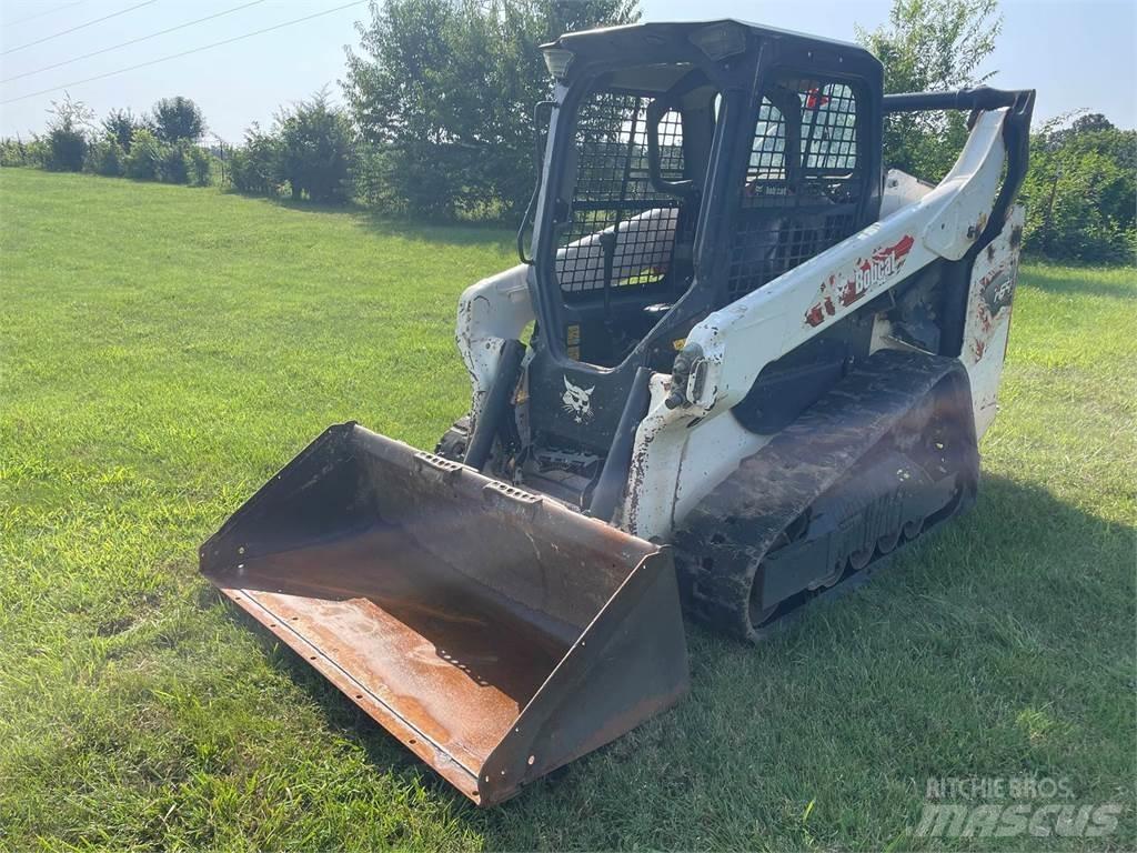 Bobcat T64 滑移轉向裝載機