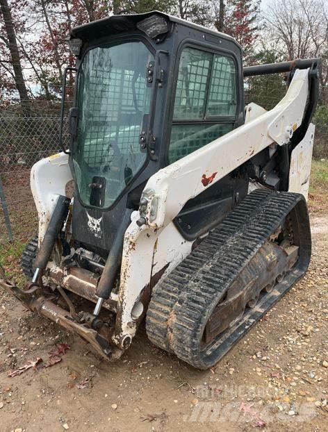 Bobcat T76 滑移轉向裝載機