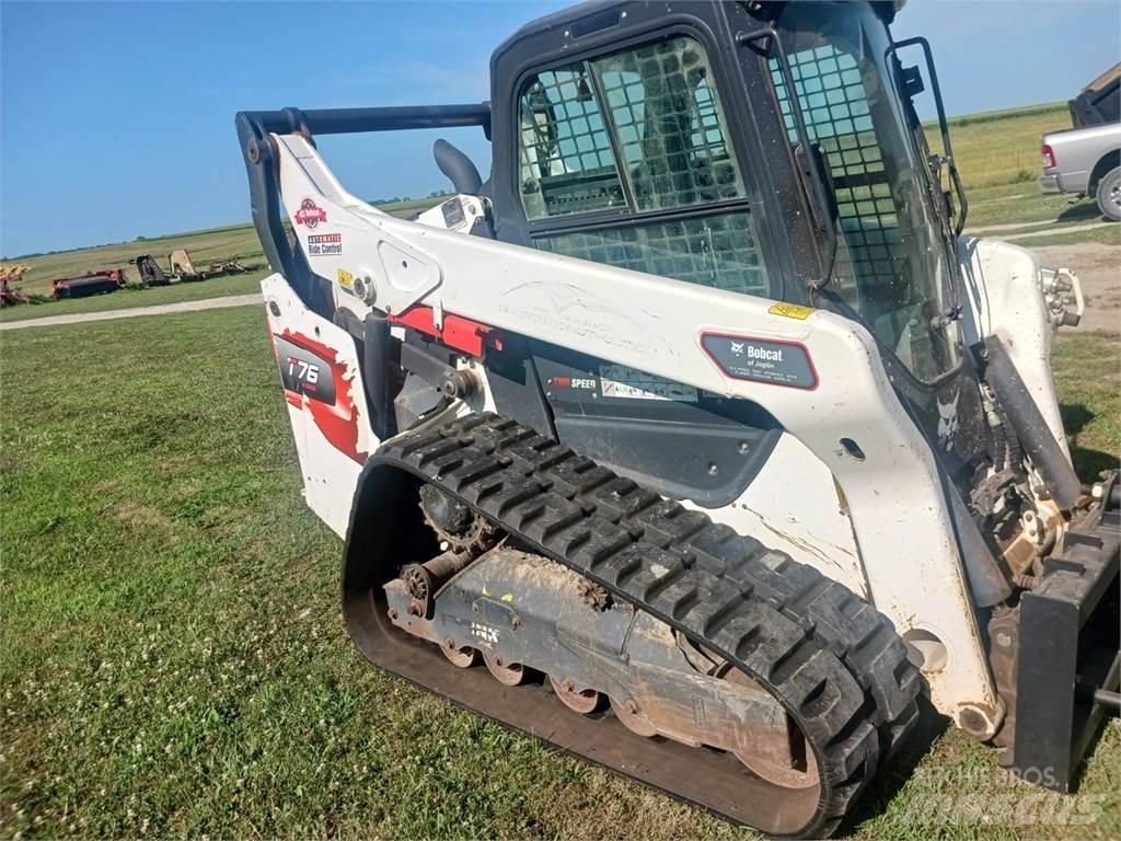 Bobcat T76 滑移轉向裝載機