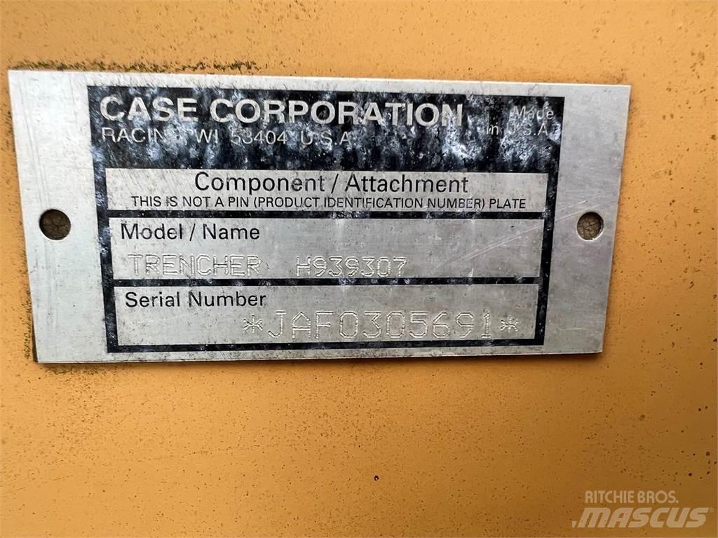 CASE 460 掘溝機