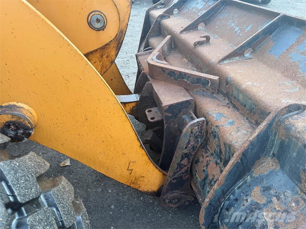 CASE 521D 輪胎式裝載機