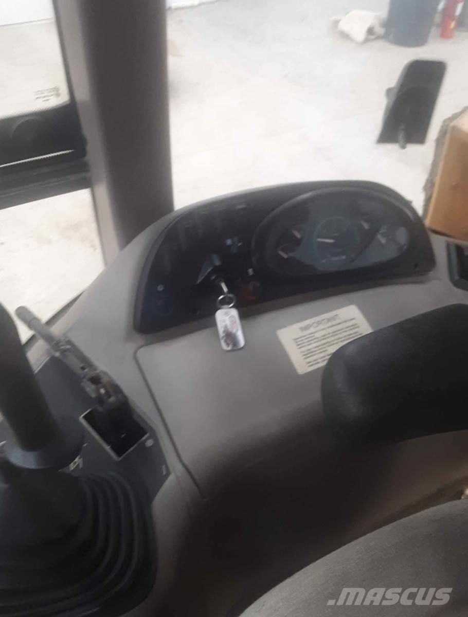 CASE 580M 反鏟裝載機