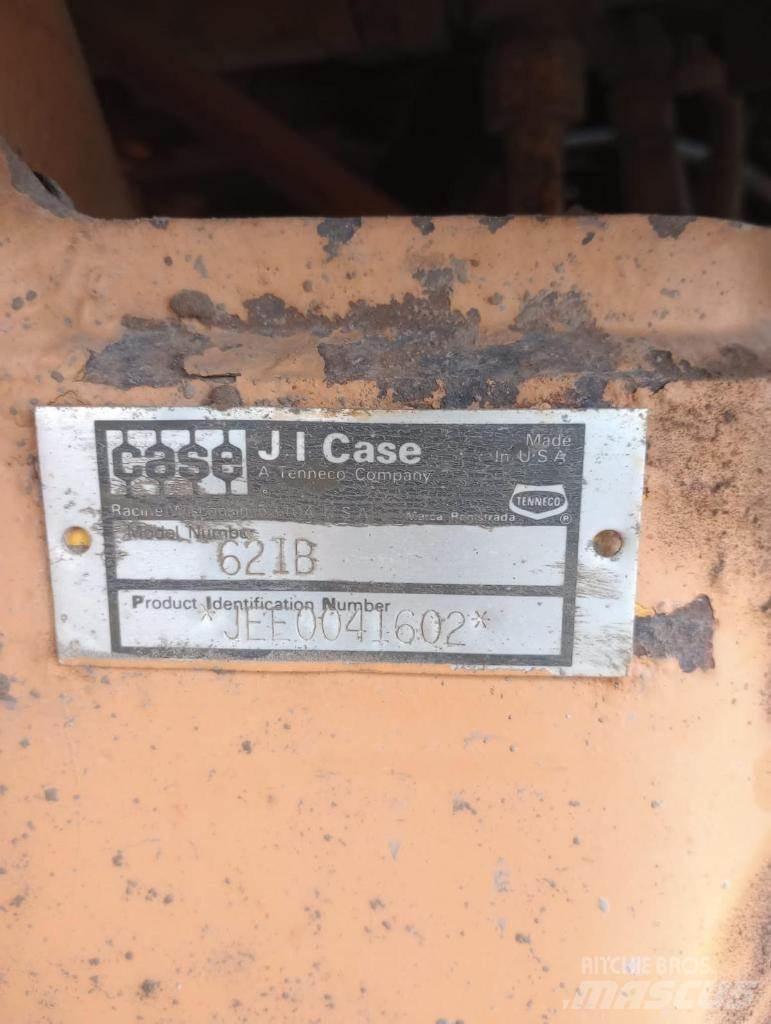 CASE 621B 輪胎式裝載機
