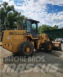 CASE 621B 輪胎式裝載機