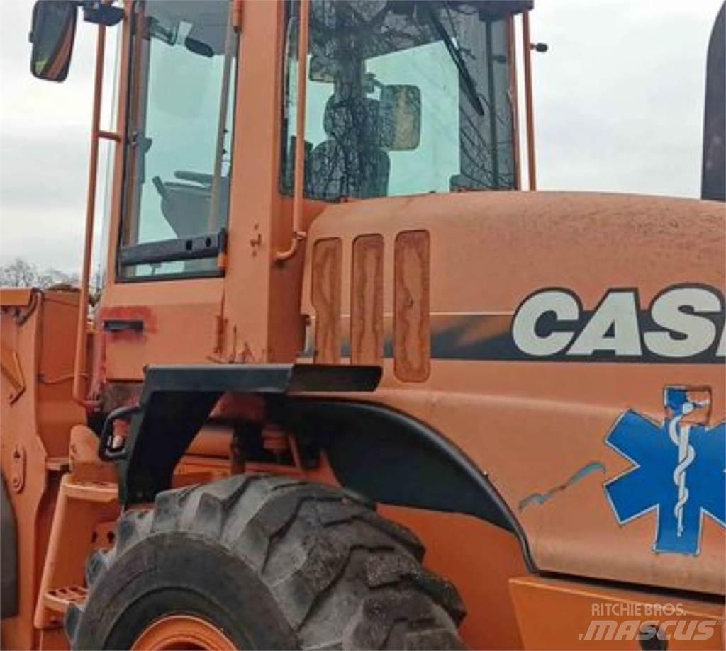 CASE 621D 輪胎式裝載機