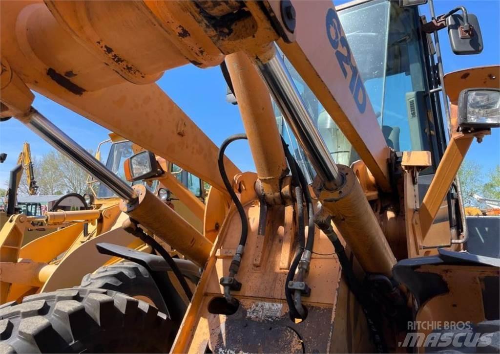 CASE 621D 輪胎式裝載機