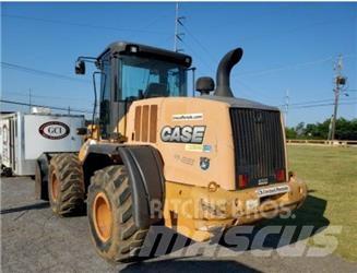 CASE 621F 輪胎式裝載機