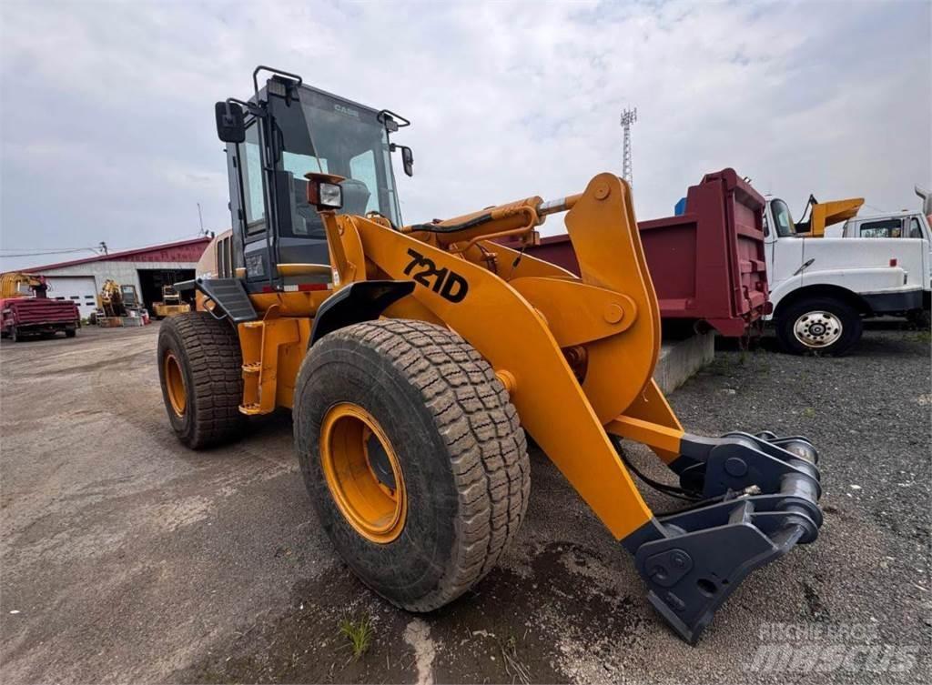 CASE 721 D 輪胎式裝載機