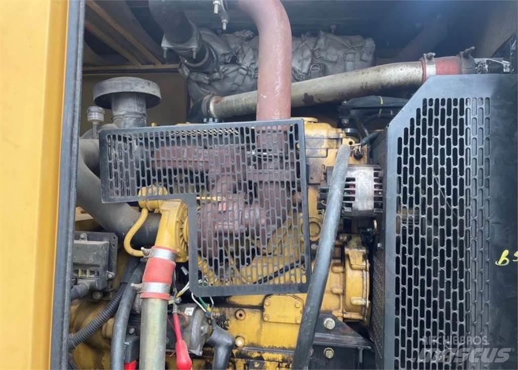 CAT 100 KW 柴油發電機