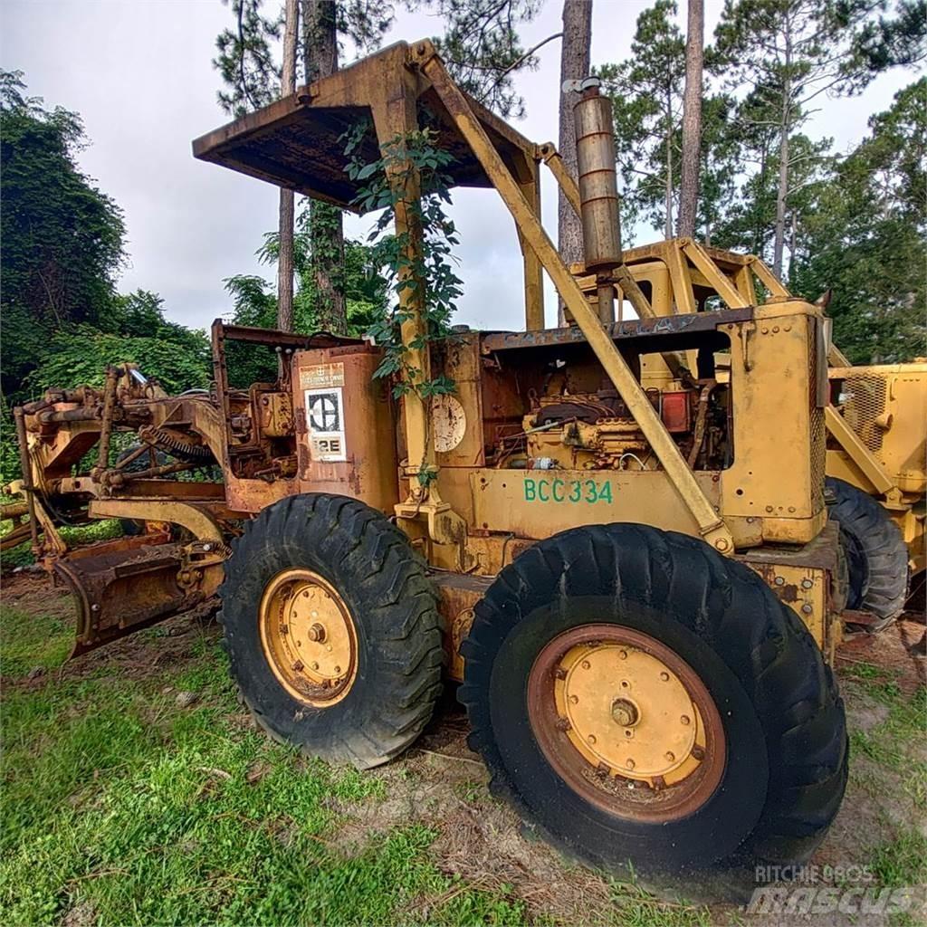 CAT 12E 平土機
