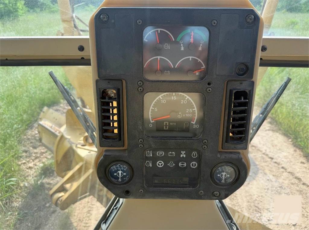 CAT 140H 平土機