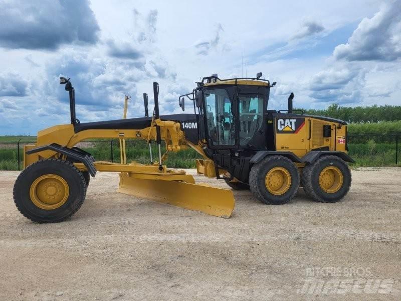 CAT 140M 平土機