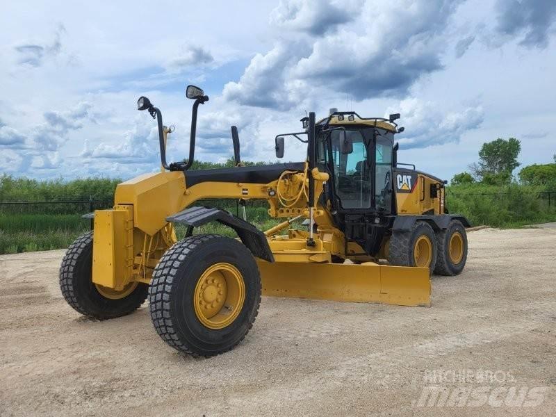 CAT 140M 平土機